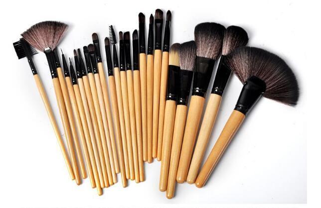 Makeup Pinsel Set Holzgriffe – Präzise & hochwertig